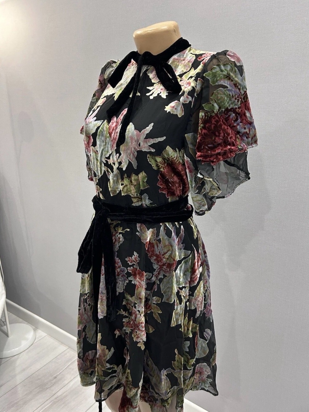 Zara Black Floral Velvet-Waist Mini Dress - Picture 3 of 7